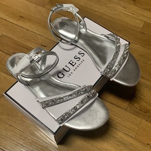 GUESS Teagin Silver size 8.5